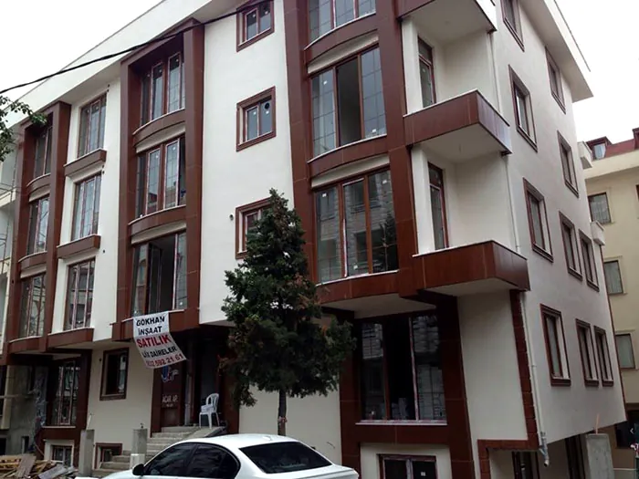 Tamamlanmış çok katlı konut binası